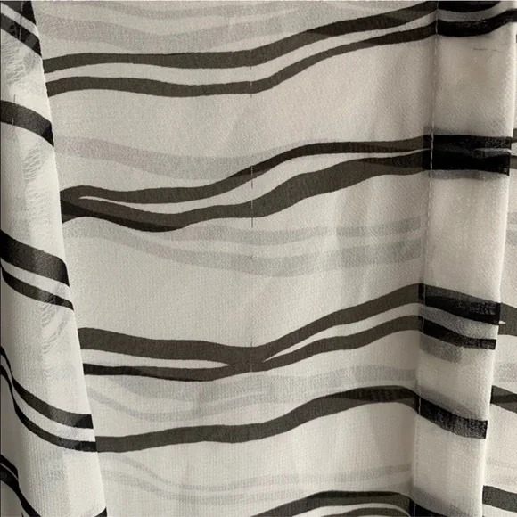 Anthropologie Meadow Rue Walking Tour Patterned Tank Top - Picture 4 of 8